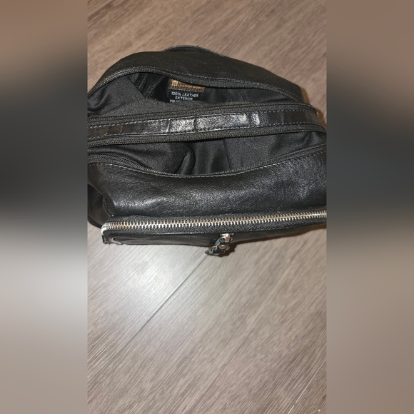 Black Leather Multi-Zip Crossbody Bag – Silver Hardware – Great American Leather - Picture 7 of 16